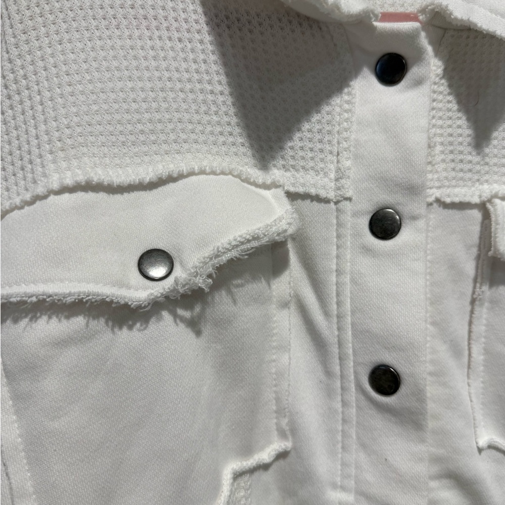 POL White Top - Picture 6 of 8